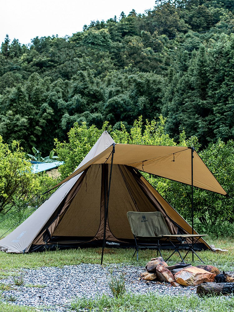 4-Season Chimney Camping Tent - Waterproof Mesh Design